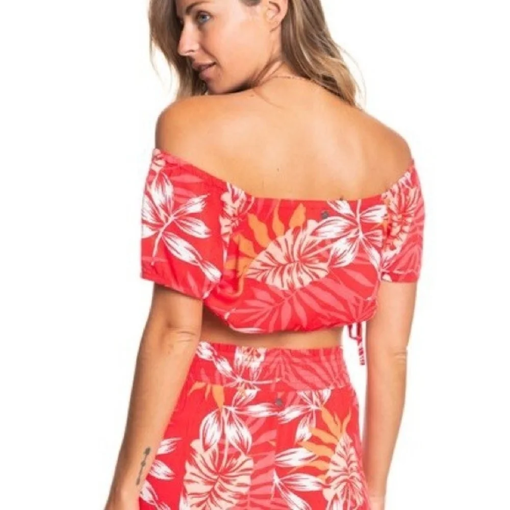 Roxy Red Ruched Crop T-Shirt - Picture 2 of 6